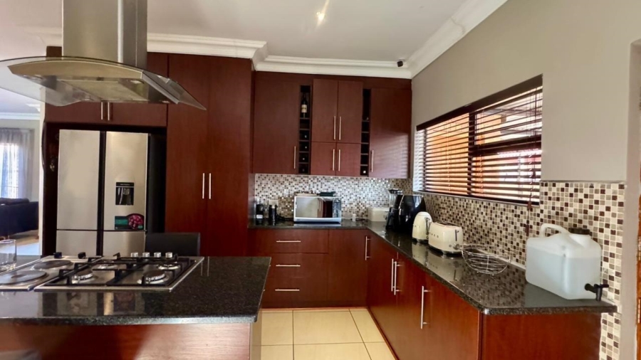 3 Bedroom Property for Sale in Hillcrest Northern Cape